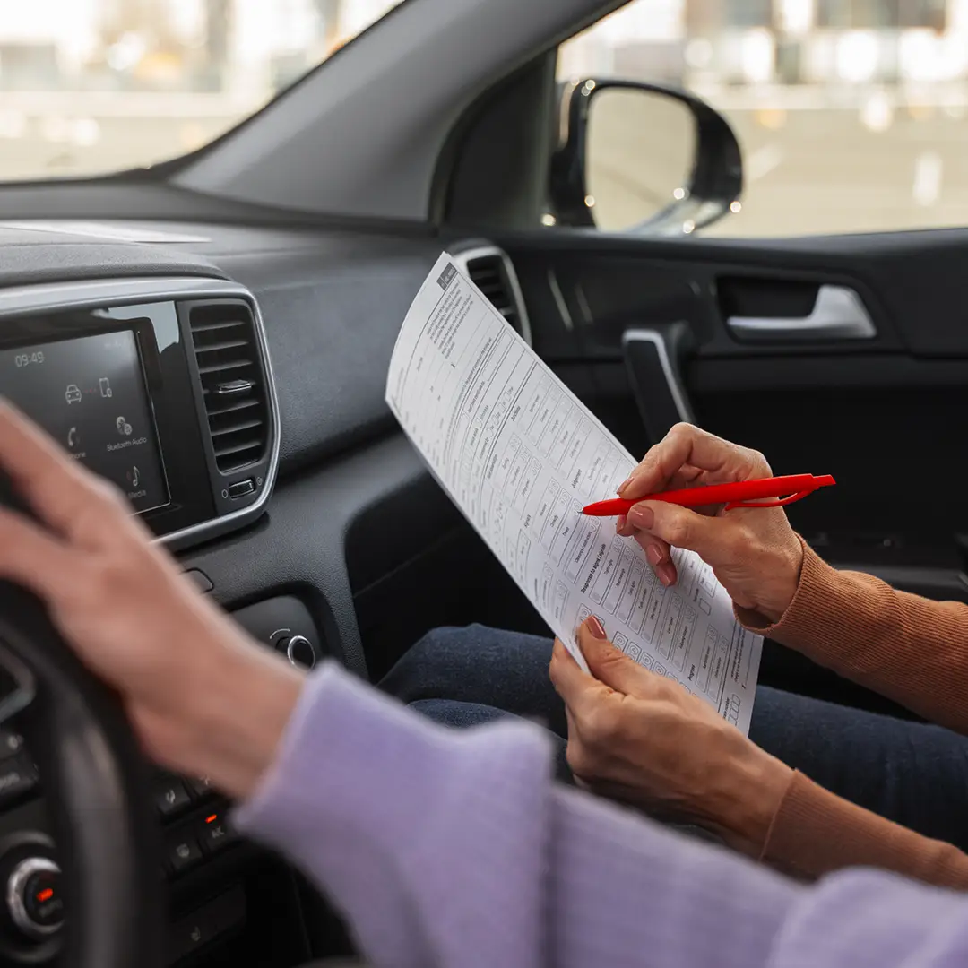 Che auto può guidare un neopatentato nel 2024